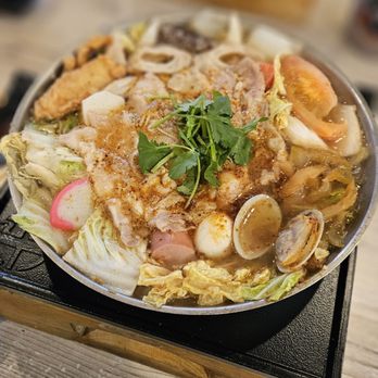taiwanese hot pot
