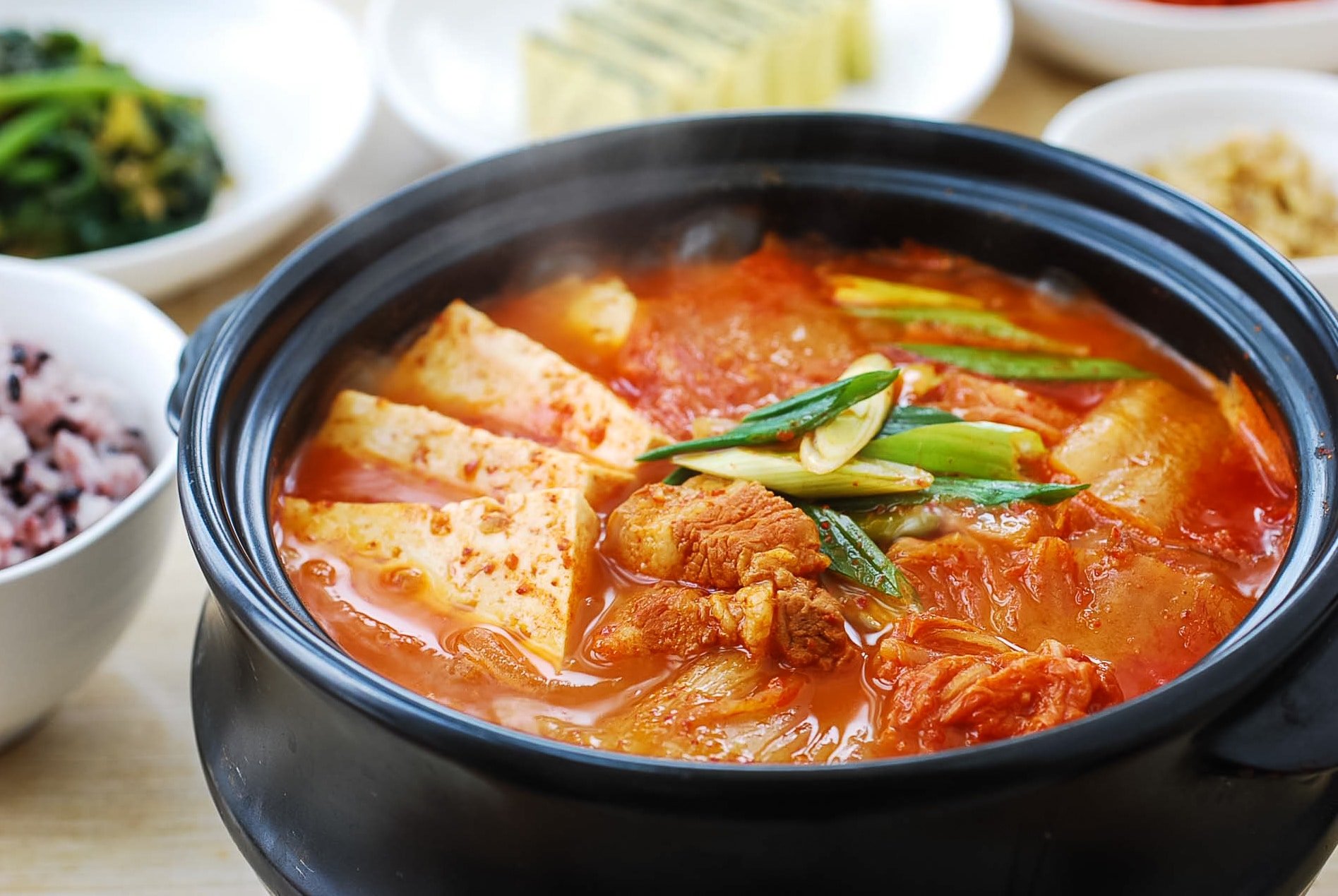 Korean kimchi hot pot